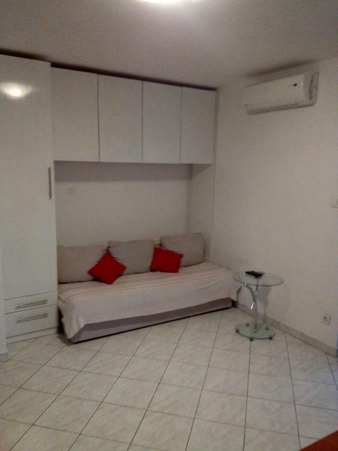Apartment Melani Pula Exterior foto