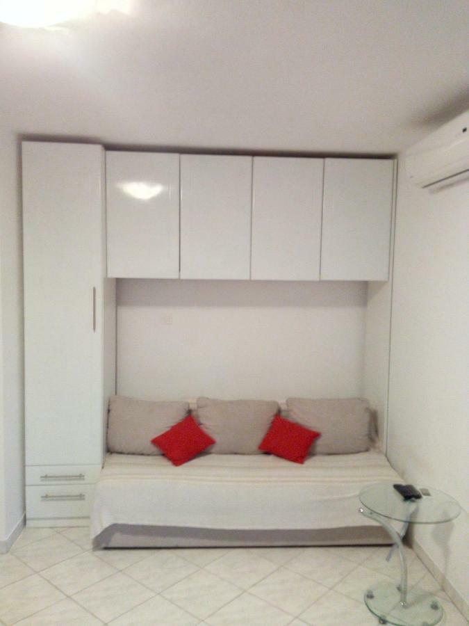 Apartment Melani Pula Exterior foto